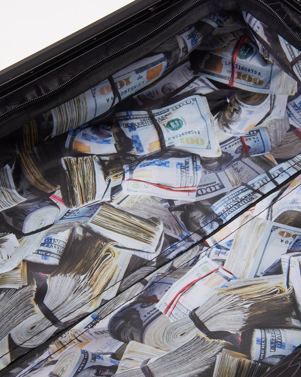 3AM SHARKNAUTICS 29.5ƒ?� FULL-SIZE LUGGAGE