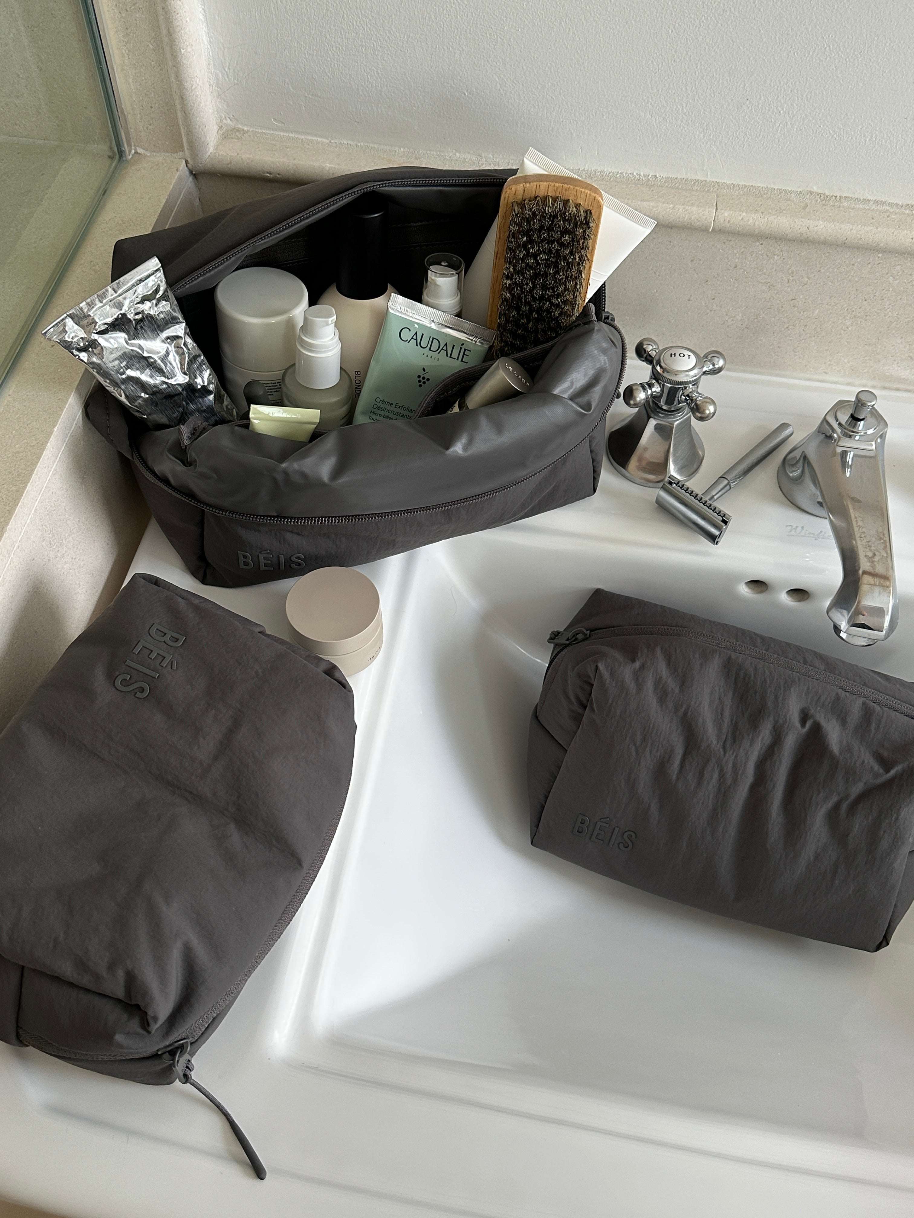 The Air Weekend Travel Set